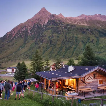 Alpinhotel Monte Superior - Silvretta Card Premium Betrieb Hotel 3*