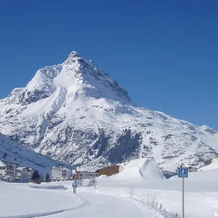 Alpinhotel Monte Superior - Silvretta Card Premium Betrieb Hotel 3*