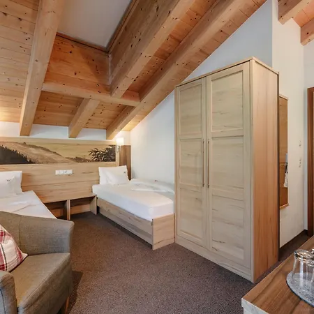 Alpinhotel Monte Superior - Silvretta Card Premium Betrieb Гальтюр