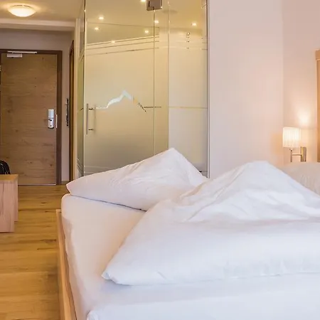 Alpinhotel Monte Superior - Silvretta Card Premium Betrieb 3*