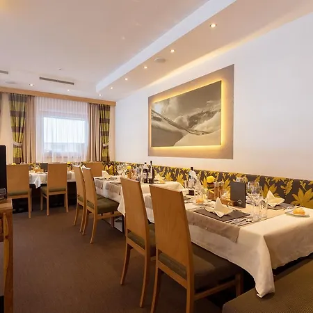 Alpinhotel Monte Superior - Silvretta Card Premium Betrieb Hotel 3*