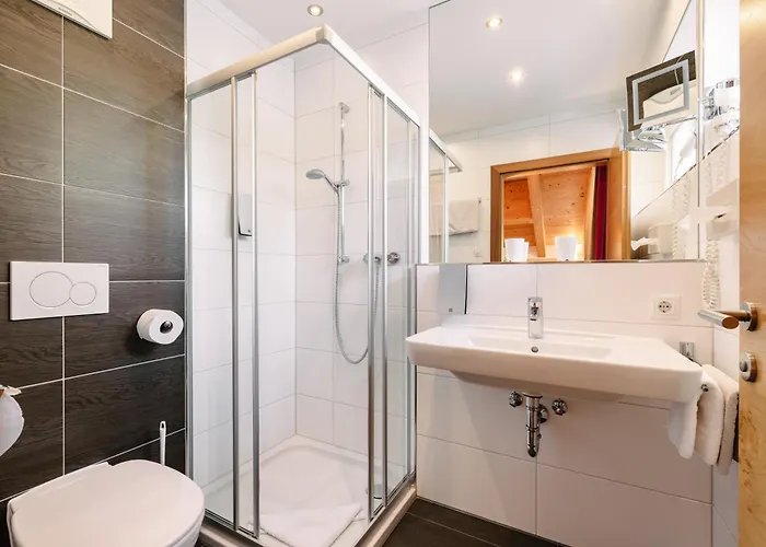 Alpinhotel Monte Superior - Silvretta Card Premium Betrieb Hotell