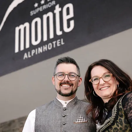 Alpinhotel Monte Superior - Silvretta Card Premium Betrieb מלון