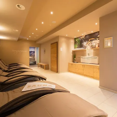 Alpinhotel Monte Superior - Silvretta Card Premium Betrieb Отель