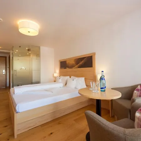 Alpinhotel Monte Superior - Silvretta Card Premium Betrieb Гальтюр
